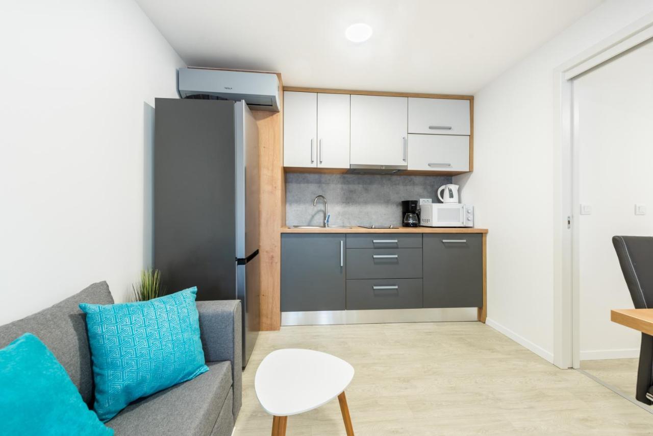 Luxury Mobile Home Pretty Green - Premium - Oaza Mira Resort -50 M From The Beach 德拉格 外观 照片